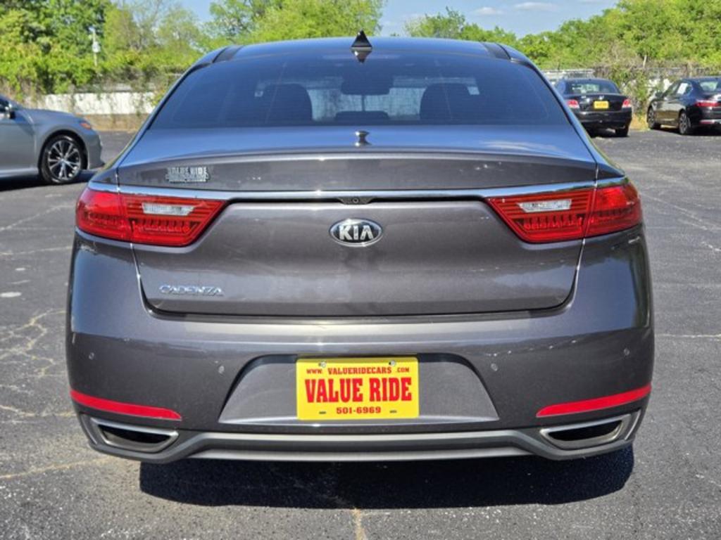 2017 Kia Cadenza - $11,995