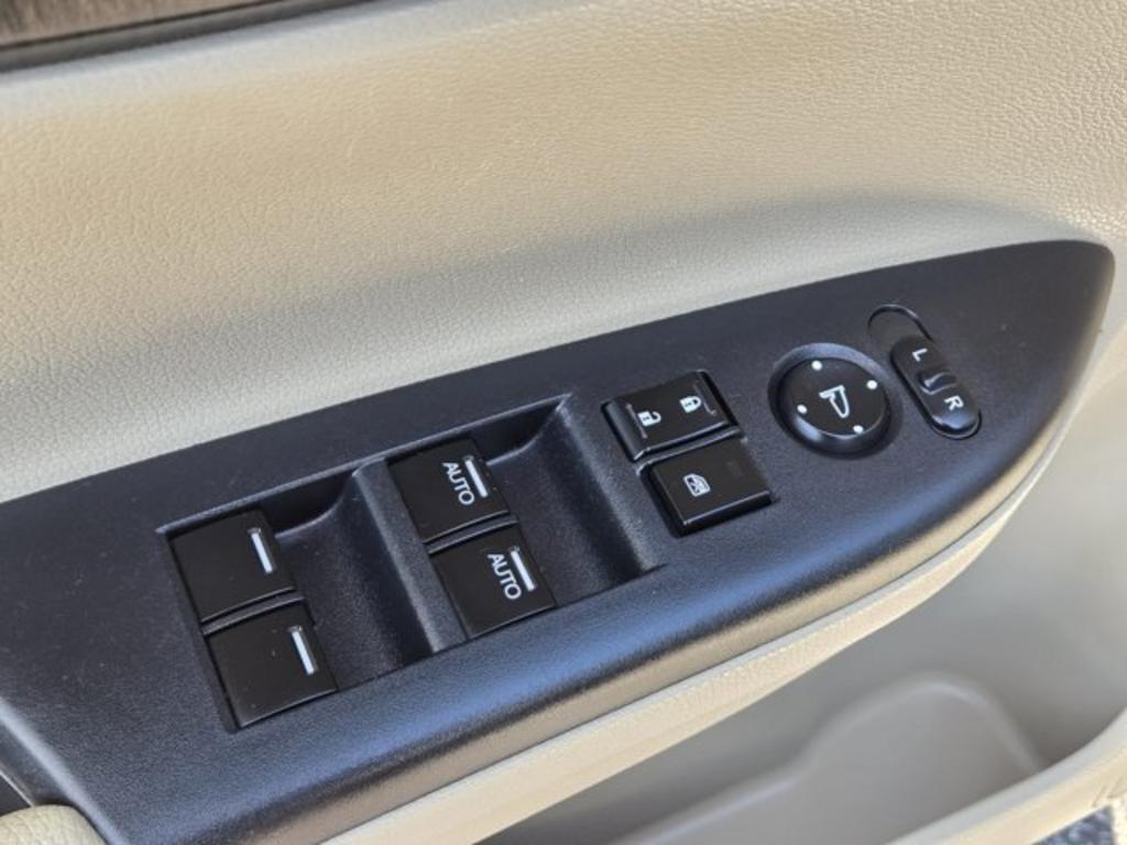 2014 Honda Accord - $13,995