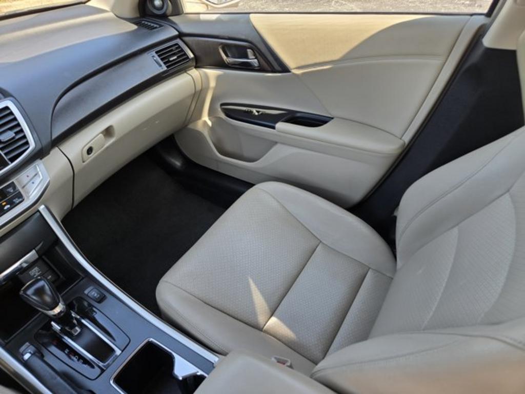 2014 Honda Accord - $13,995