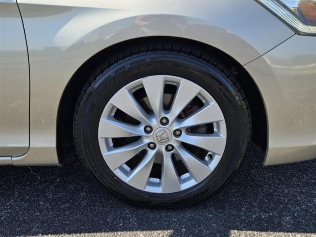 2014 Honda Accord - $13,995