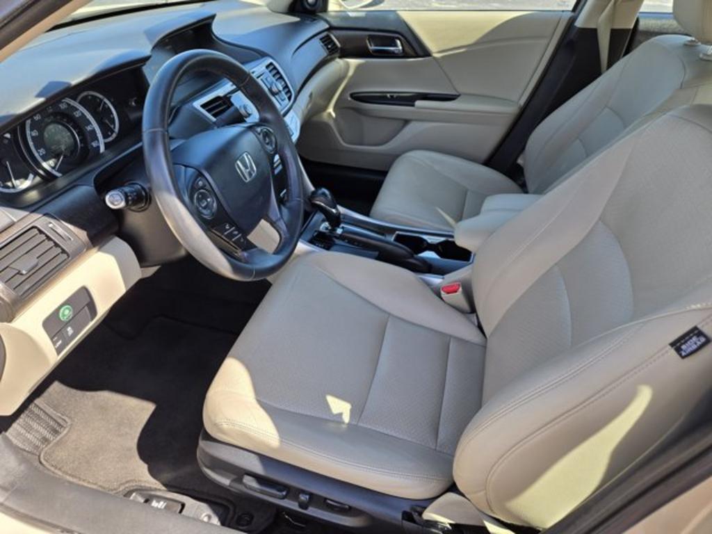 2014 Honda Accord - $13,995