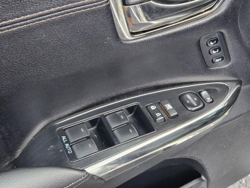 2014 Toyota Avalon - $12,995