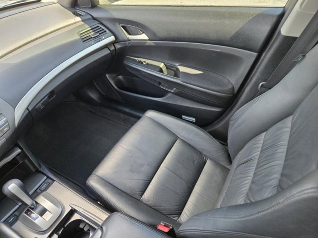 2012 Honda Accord - $11,995
