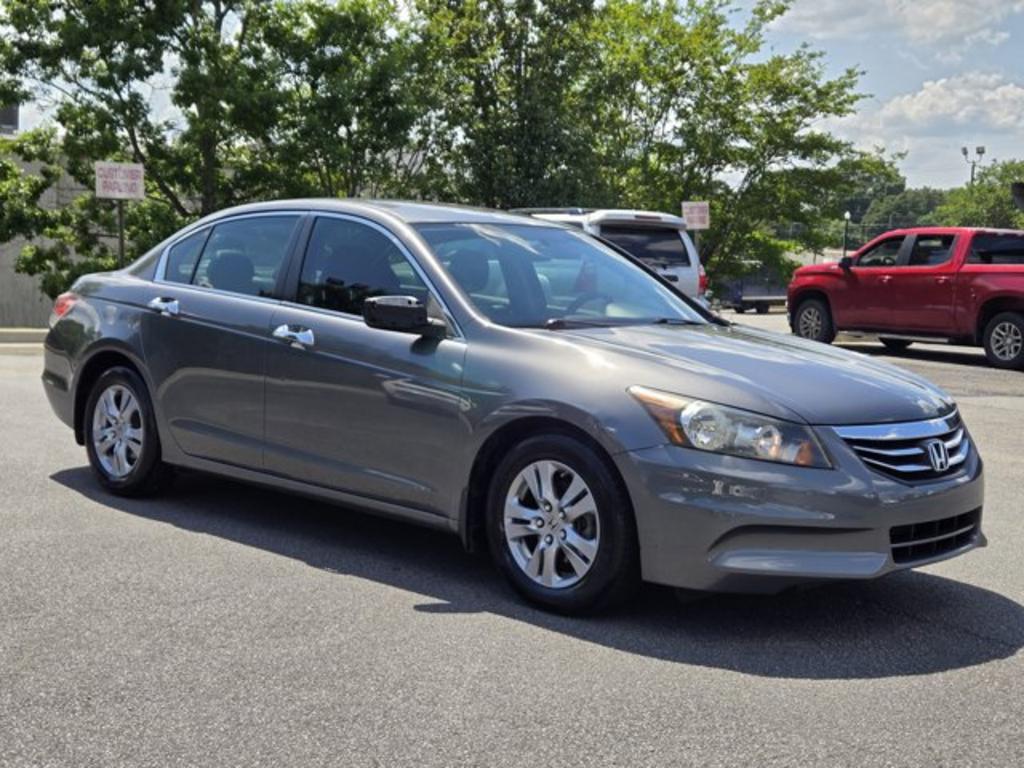 2012 Honda Accord - $11,995