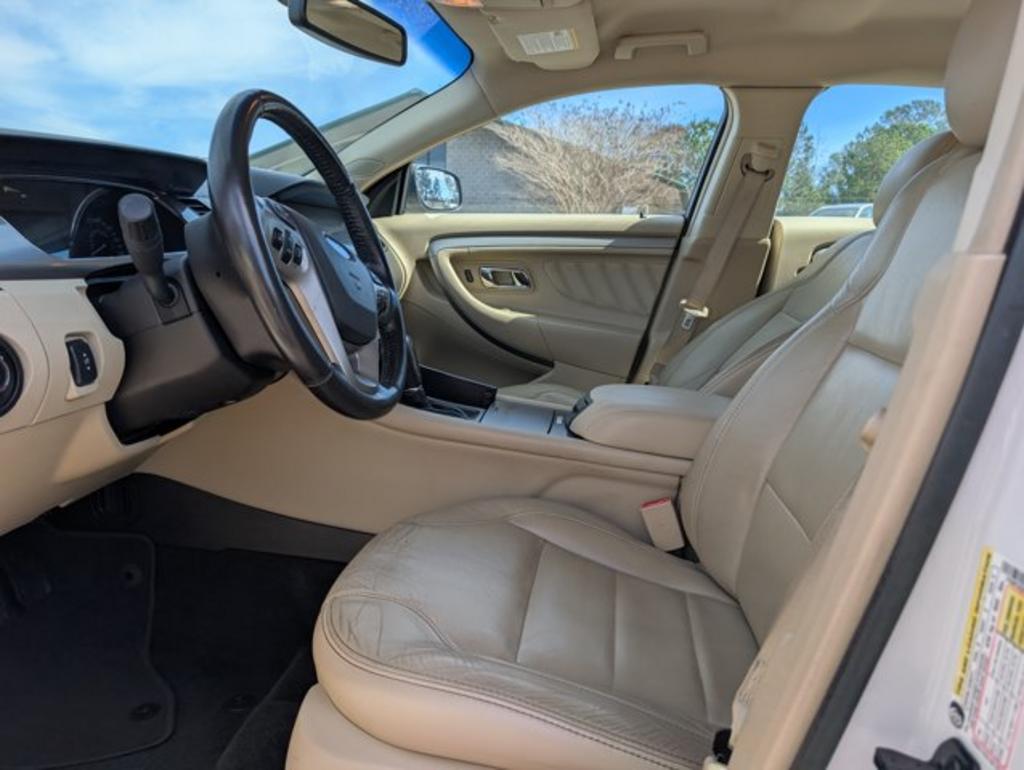 2016 Ford Taurus - $11,995