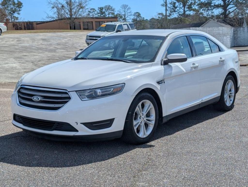 2016 Ford Taurus - $11,995