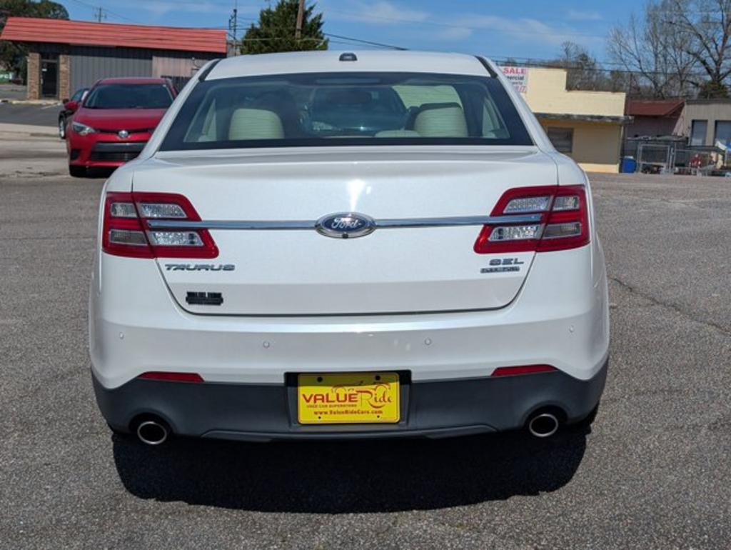 2016 Ford Taurus - $11,995