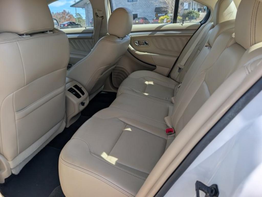 2016 Ford Taurus - $11,995