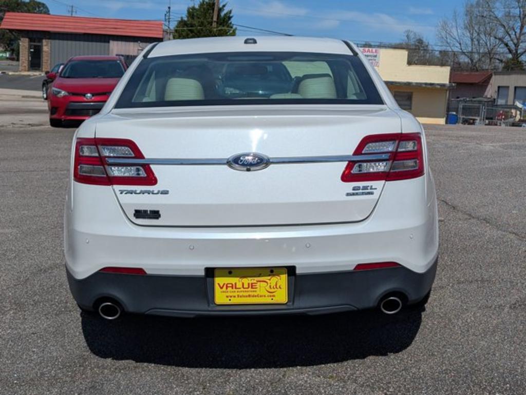 2016 Ford Taurus - $11,995