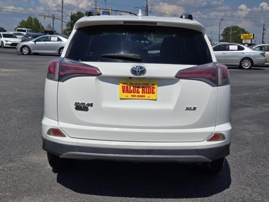 2017 Toyota RAV4 - $14,995