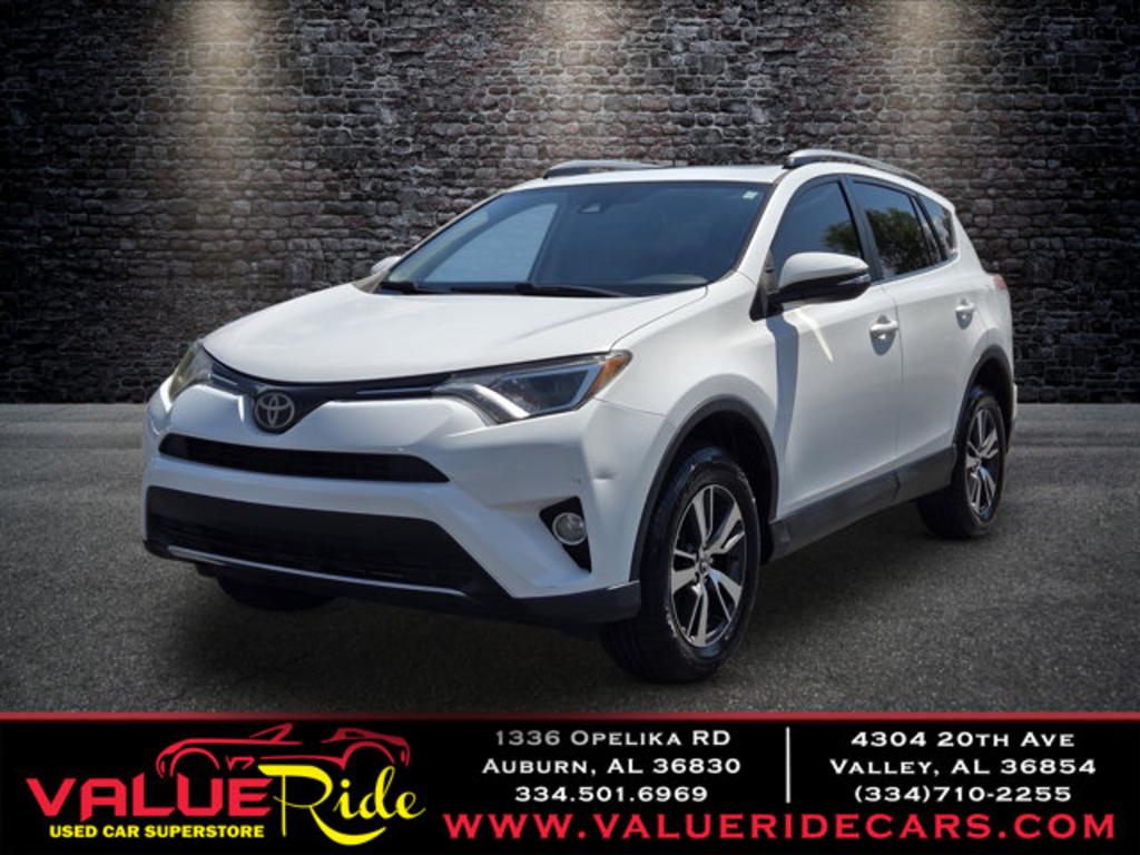 2017 Toyota RAV4 - $14,995