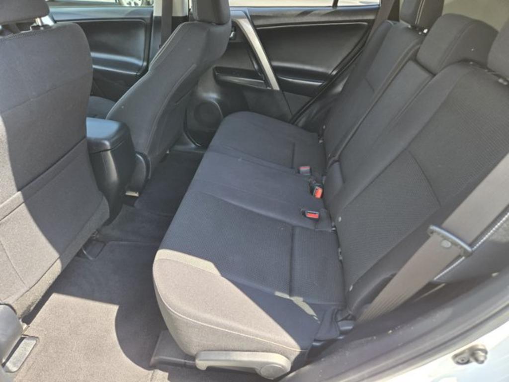 2017 Toyota RAV4 - $14,995
