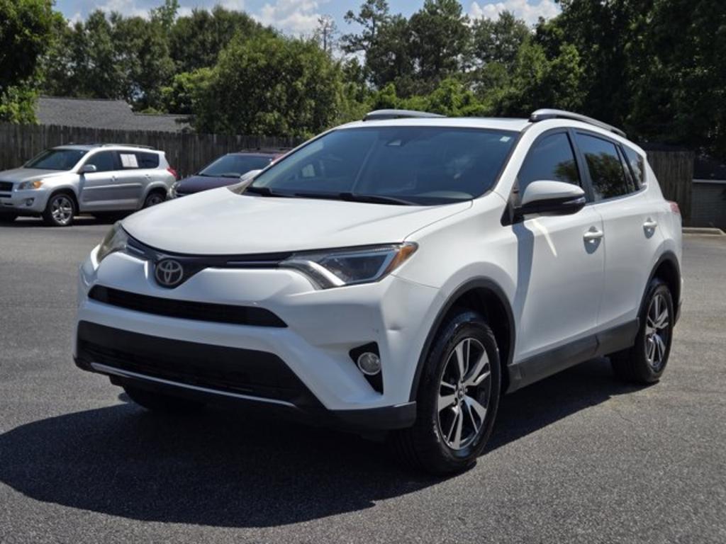 2017 Toyota RAV4 - $14,995