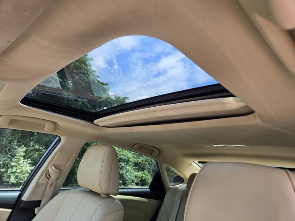 2014 Toyota Avalon - $13,995