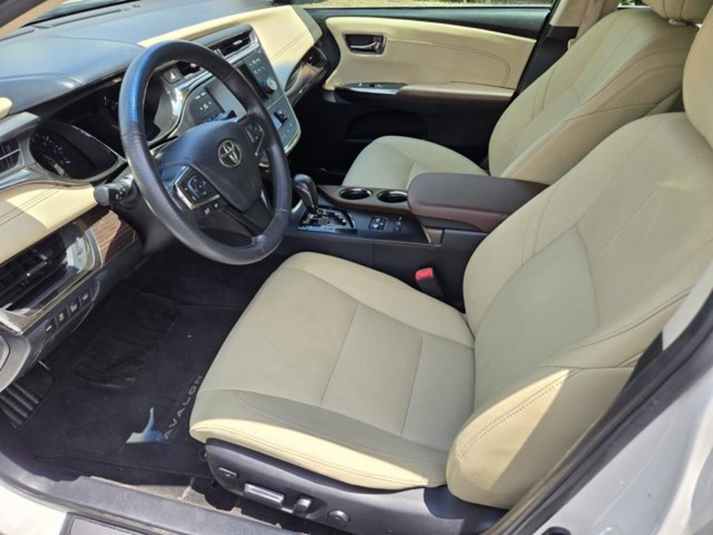 2014 Toyota Avalon - $13,995