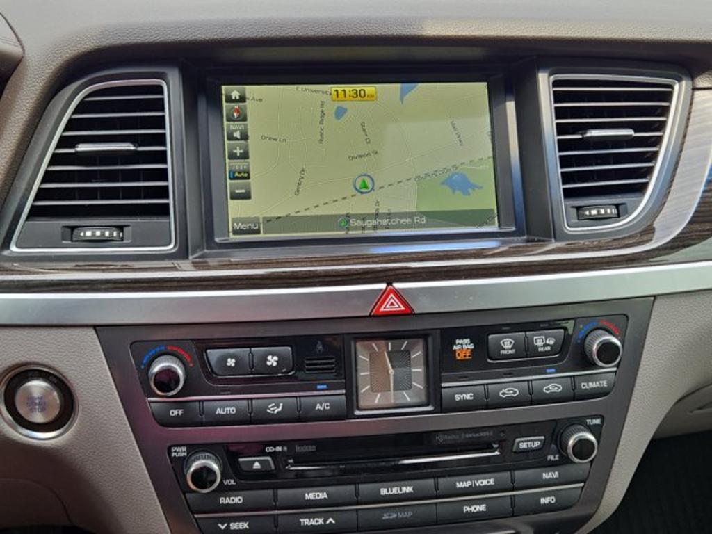 2015 Hyundai Genesis 3.8L photo