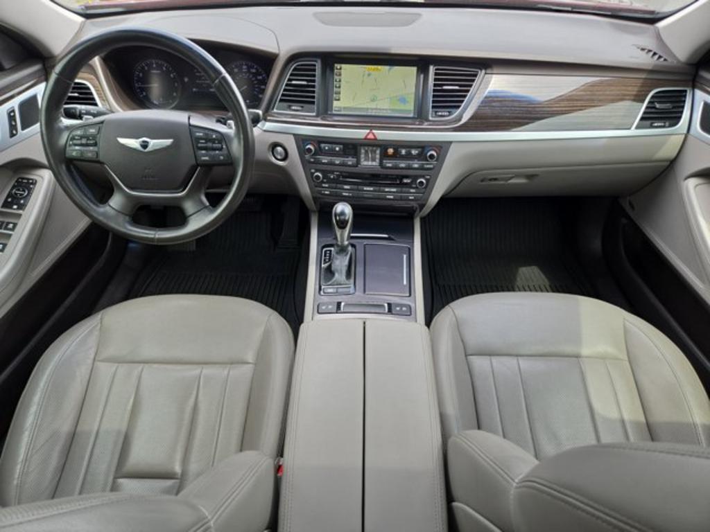 2015 Hyundai Genesis 3.8L photo