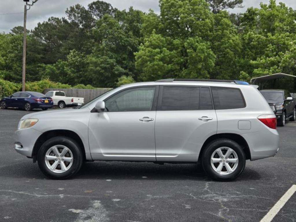 2010 Toyota Highlander - $11,995
