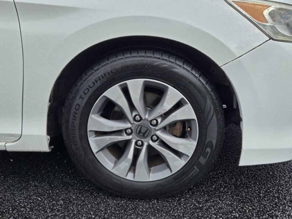 2015 Honda Accord - $13,995