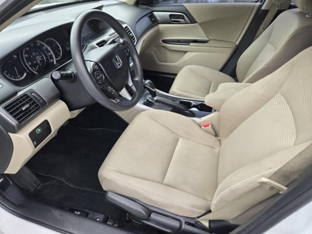 2015 Honda Accord - $13,995