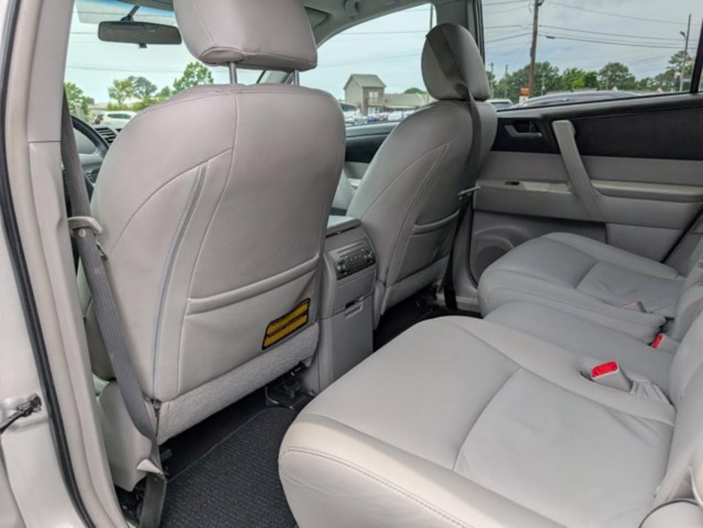 2013 Toyota Highlander photo