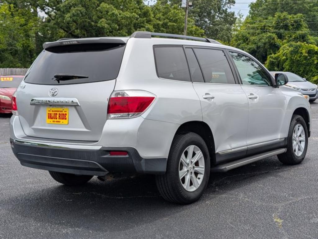 2013 Toyota Highlander photo