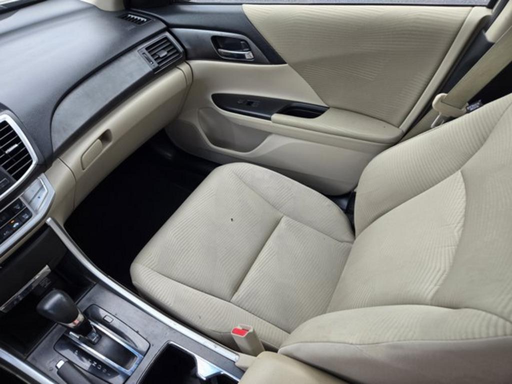 2015 Honda Accord - $12,995