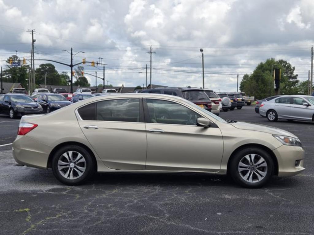 2015 Honda Accord - $12,995
