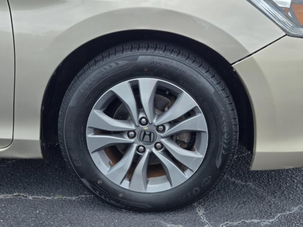 2015 Honda Accord - $12,995
