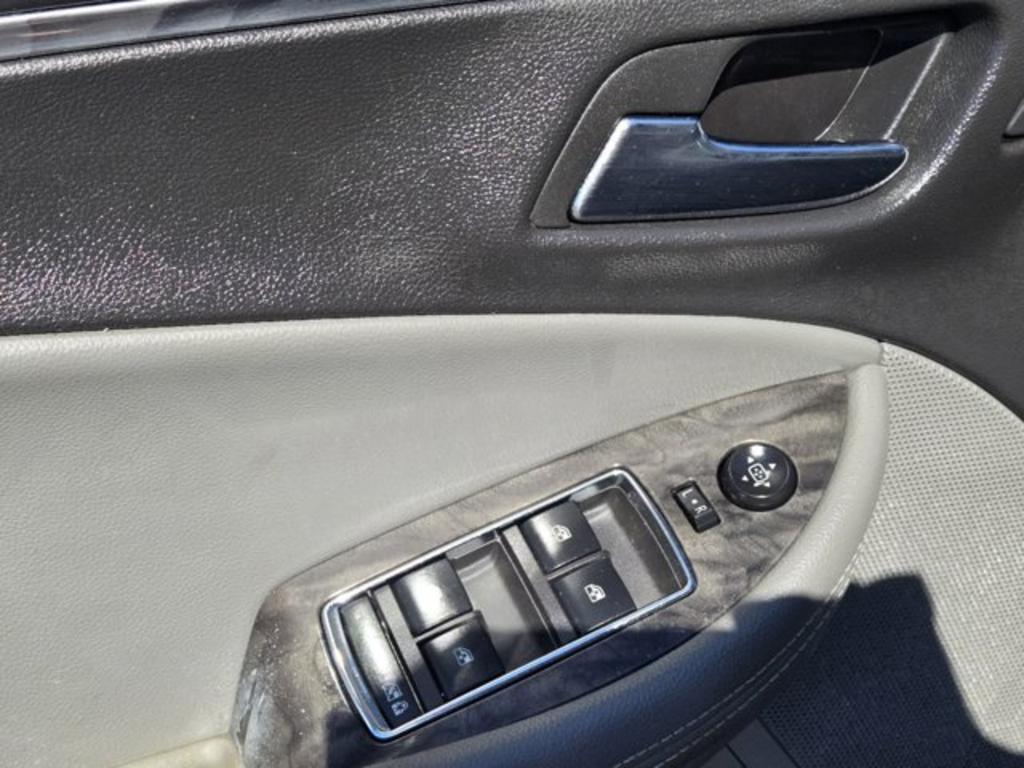 2015 Chevrolet Impala  photo