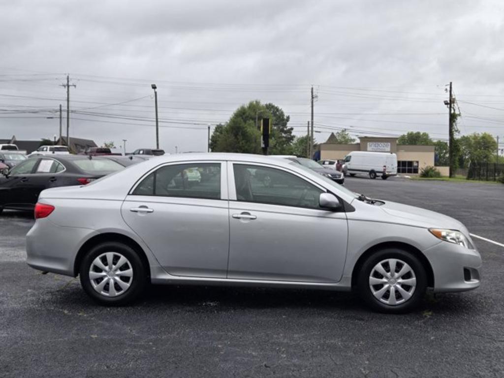2009 Toyota Corolla - $9,995