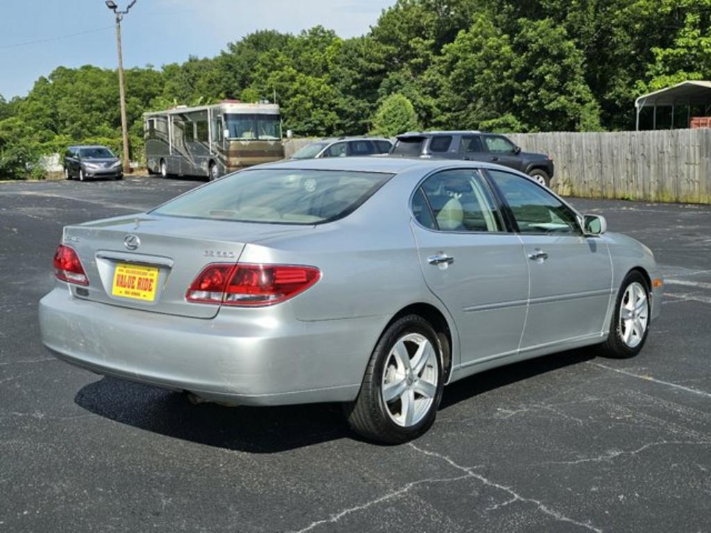 2005 LEXUS ES Sedan - $8,995