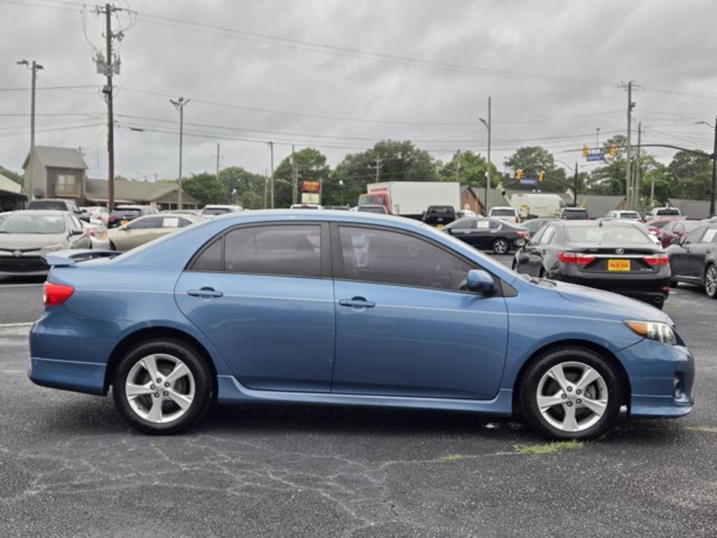 2013 Toyota Corolla - $11,995