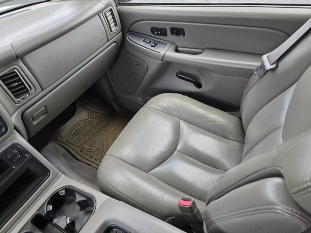 2004 GMC Sierra 2500 - $13,995