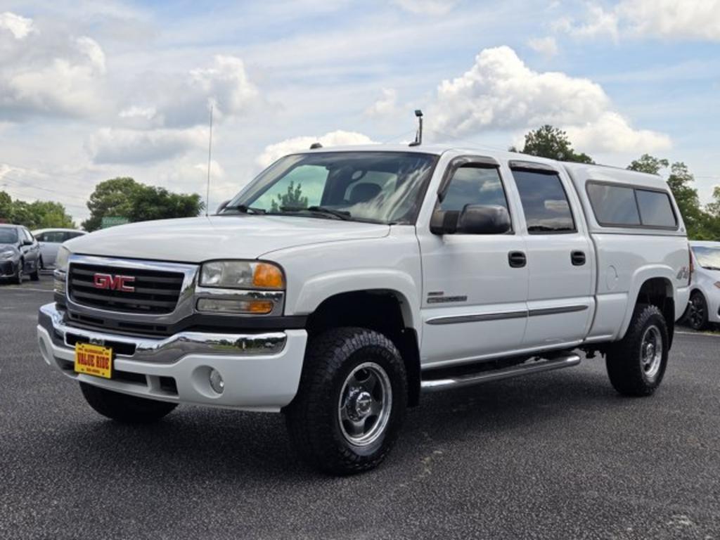 2004 GMC Sierra 2500 - $13,995