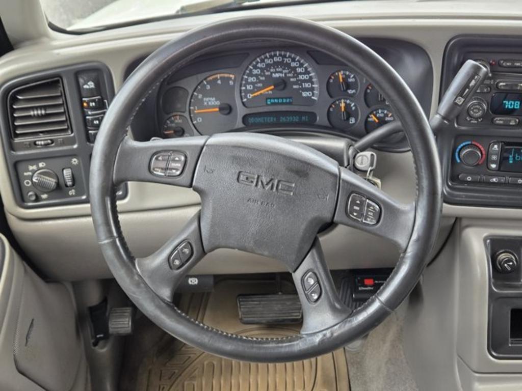 2004 GMC Sierra 2500 - $13,995