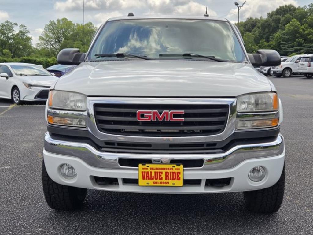 2004 GMC Sierra 2500 - $13,995
