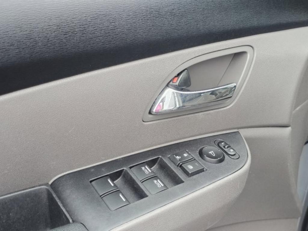 2014 Honda Odyssey EX photo