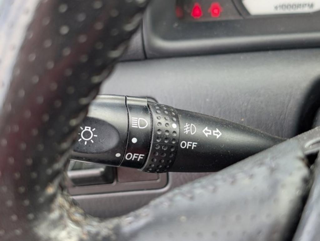 2003 Toyota Corolla CE photo