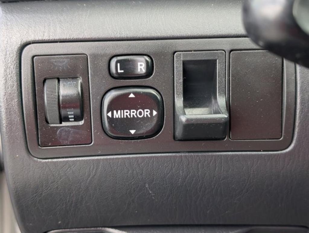 2003 Toyota Corolla CE photo