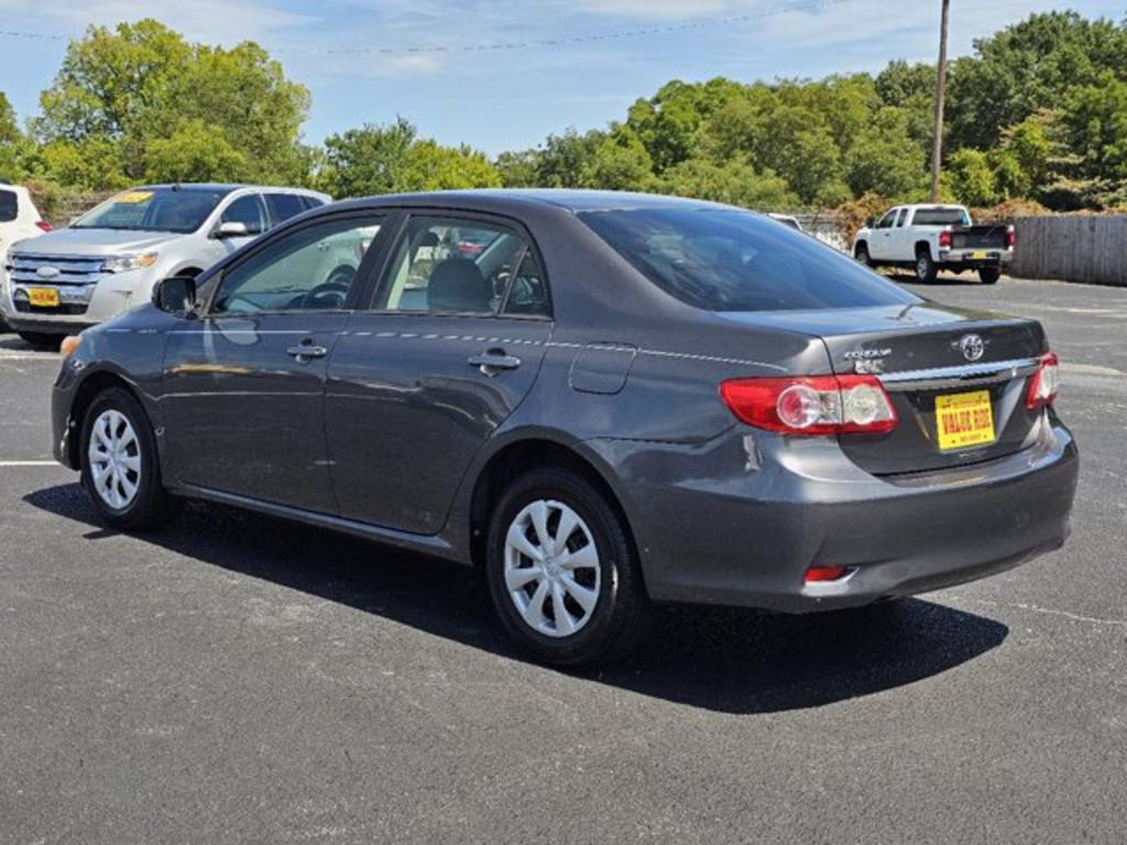 2011 Toyota Corolla photo
