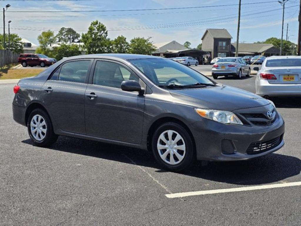2011 Toyota Corolla photo