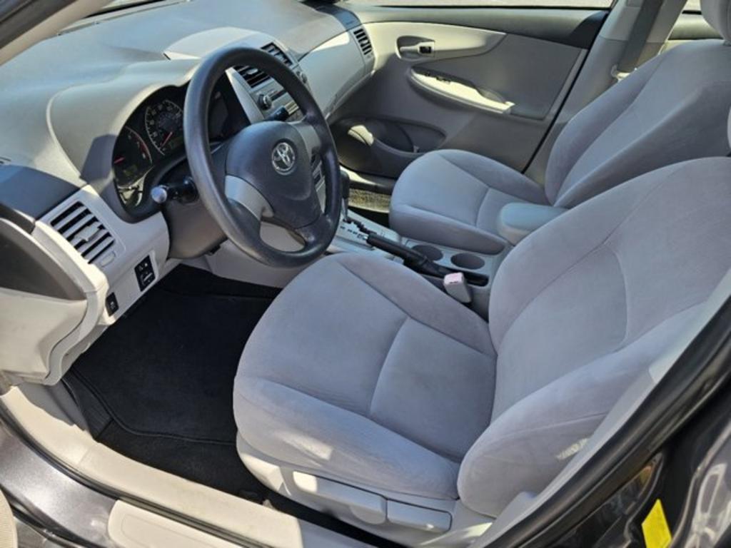 2011 Toyota Corolla photo