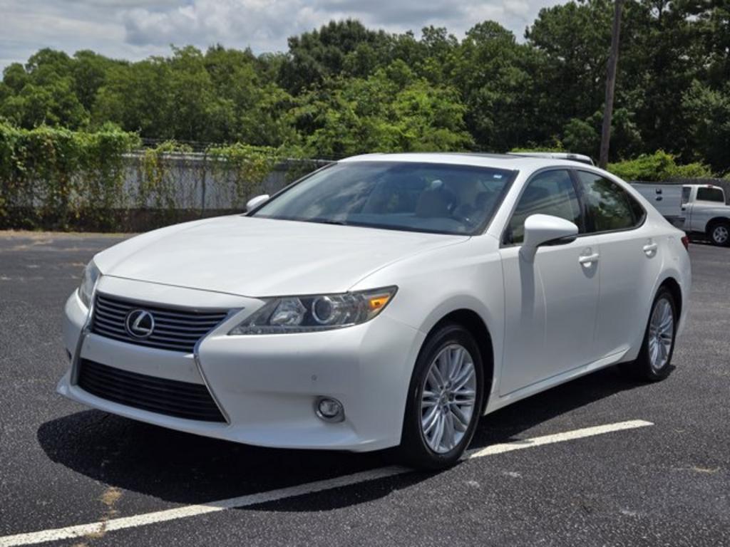 2014 Lexus ES - $14,995