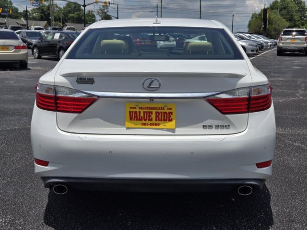 2014 Lexus ES - $14,995