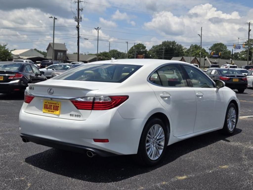 2014 Lexus ES - $14,995