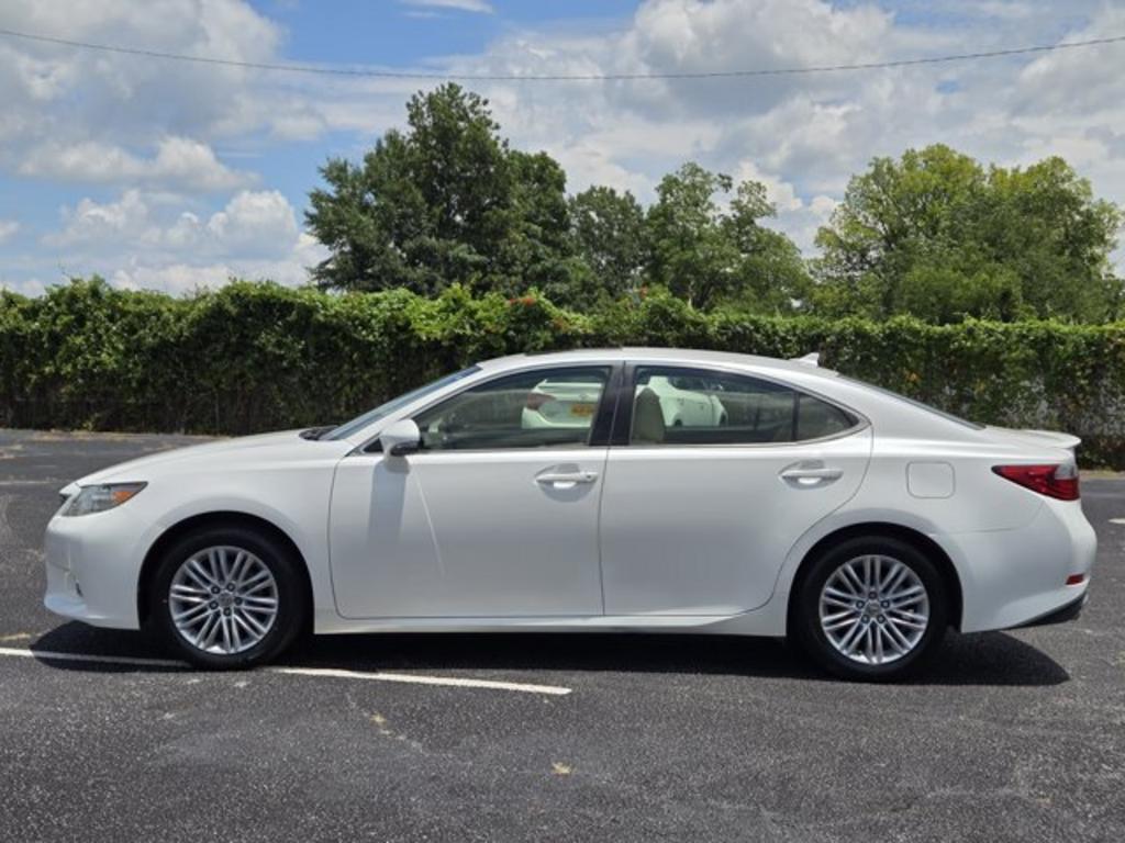 2014 Lexus ES - $14,995