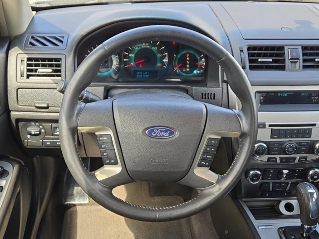 2010 Ford Fusion SEL photo