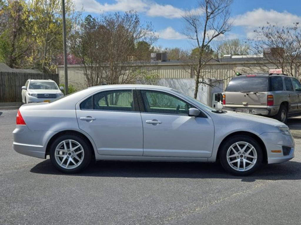 2010 Ford Fusion SEL photo
