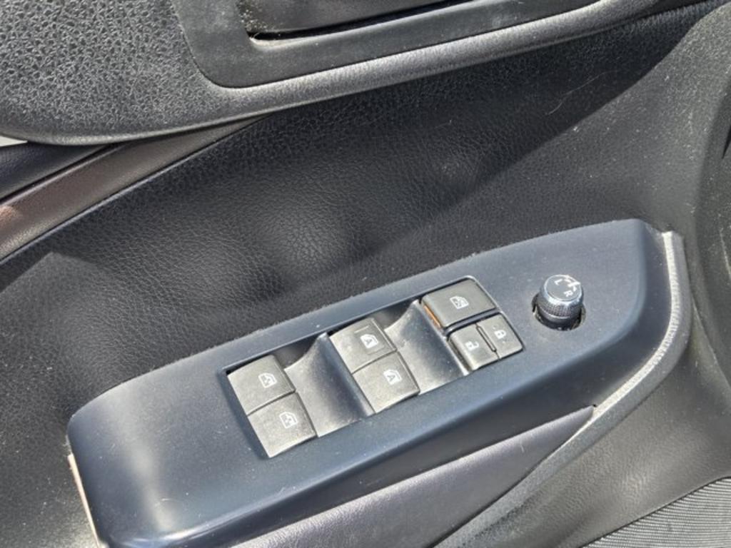 2016 Toyota Highlander - $16,995